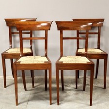 Suite 4 chaises - en noyer et