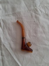 Antiquité collection, Pipe à cigarettes Ecume de mer sculpté gravé.