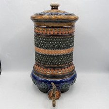 Fontaine filtre à eau en grès émaillé signé Royal Doulton Lambeth Art Nouveau