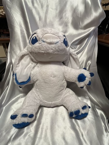 Rare disney store exclusive - disney,