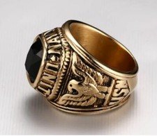 BAGUE CHEVALIERE TYPE  " US  " avec un diamant NOIR  en Taille 11 !