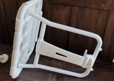 Ensemble d’équipement pour la douche : siege DELABIE et poignée d’appui