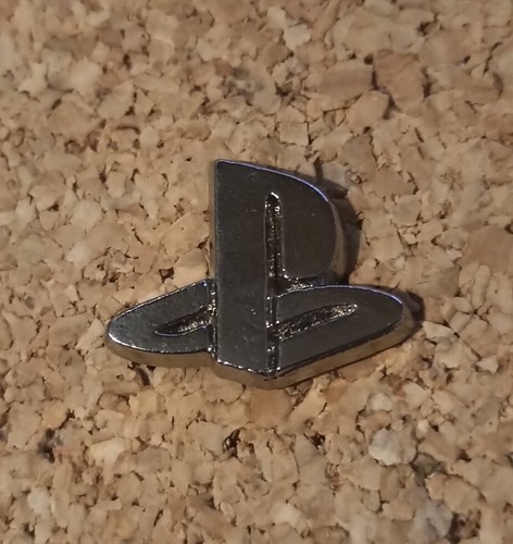 Pin playstation console - playstation, ps1