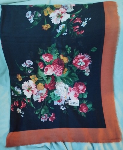 Foulard carré châle - carré,