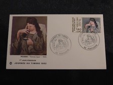 Enveloppe jounée du timbre