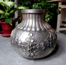 VASE gourde ETAIN repoussé