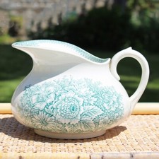 Ancien broc de toilette en faïence de St Amand les Eaux modèle Jardinière vert