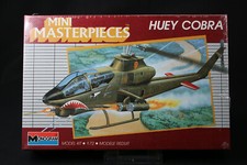 YE074 MONOGRAM 1/72 maquette