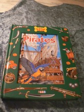 LIVRE 8 PUZZLES LES PIRATES