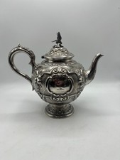 RARE THEIERE EN ARGENT MASSIF