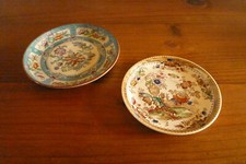 2 assiettes très anciennes, Royal Doulton Brownfield and sons Trade Mark 