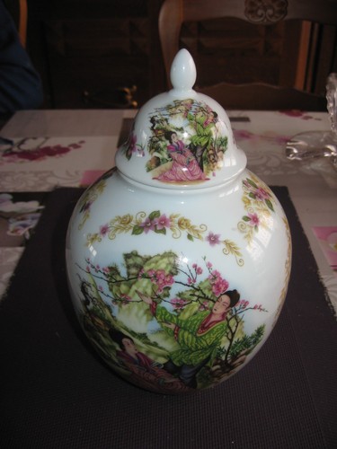 Vase urne décor chinois - urne,