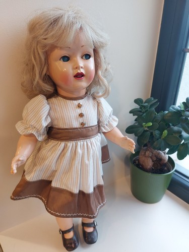 Ancienne poupée raynal nadine - ancienne,
