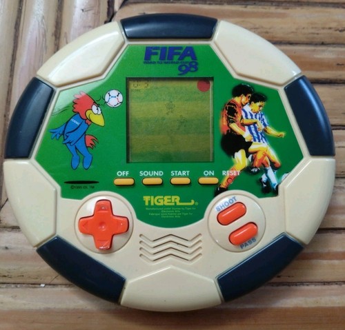 Jeu électronique portable - Électronique,