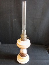 Ancienne lampe à pétrole en