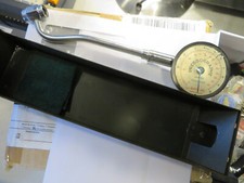 Manomètre  Nato 261  armée Française pressographe pression pneu France boite