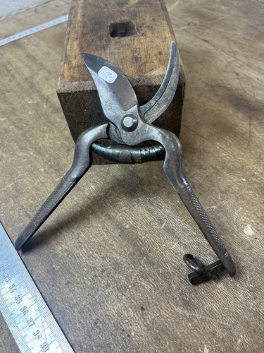 Outil ancien old tool - ,
