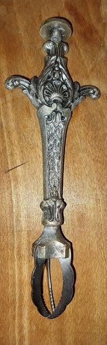 Pince sucre - À,