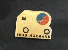 PIN'S LAPEL PIN CAMION TRUCK LES ROUTIERS SALOUEL CAFE RESTAURANT TROU NORMAND