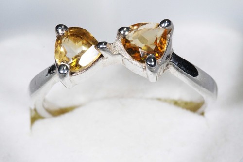 Bague en argent - ---,
