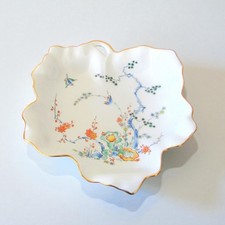 Limoges. Coupe vide-poche en porcelaine décor Kakiemon
