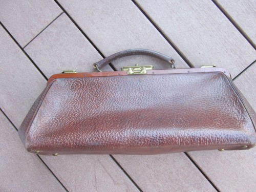 Ancienne sacoche cuir - ancienne,