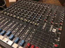 table de mixage analogique Yamaha Soundcraft K 1