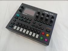 Synthétiseur numérique Elektron Digitone 8 voix avec séquenceur et alimentati...