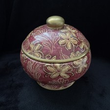Bonbonnière / Boîte couverte