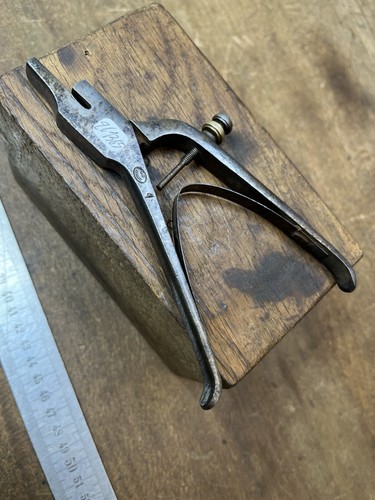 Pince avoyer outils anciens - outils,