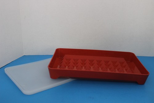 Tupperware hot dog cold - hot, cut