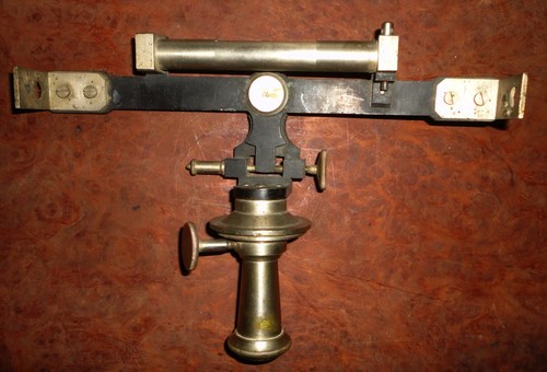Ancien clitographe niveau - ancien,