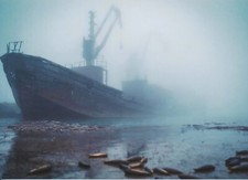 Tirage photo d'art digital 18 x 13 cm - navire dans dans un port brumeux