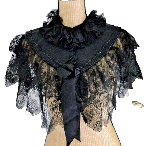 Ancienne cape courte dentelle - ancienne,