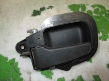 POIGNEE INTERIEURE AVANT