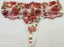 Etam string écru motif fleurs