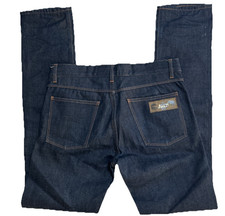 JEAN HOMME DE LA MARQUE APRIL