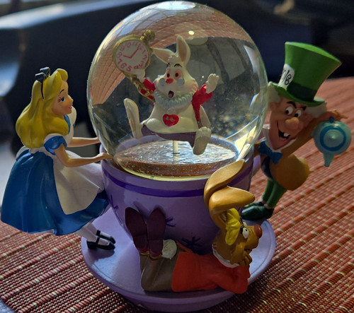 Disney alice wonderland - disney,