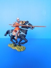 ELASTOLIN /  LE MOYEN AGE  CHEVALIER  AU COMBAT   très belle pièce