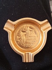 Ancien cendrier ramasse
