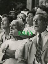 Photographie de PABLO PICASSO SON FILS ET JEAN COCTEAU