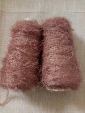 2 petites Bobines de Fil à Tricoter Fantaisie Tons Marrons (430g)