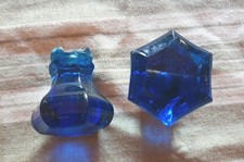 2 BOUTONS DE PORTE COULEUR BLEUE EN L ETAT