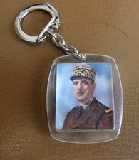 Porte cle Général De Gaulle Appel A tous les Français Affiche Londres Aôut 1940.