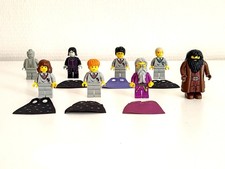 LEGO 8 Minifigs from set 4709