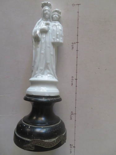 Ancienne vierge enfant - vierge, à