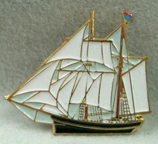 Pin's "Vieux gréement" -
