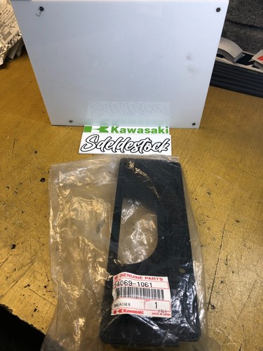 Plaque reniflard zr1100a1 - plaque,