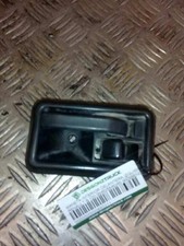 poignée intérieure avant