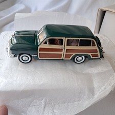 Voiture Ford Woody Wagon vert